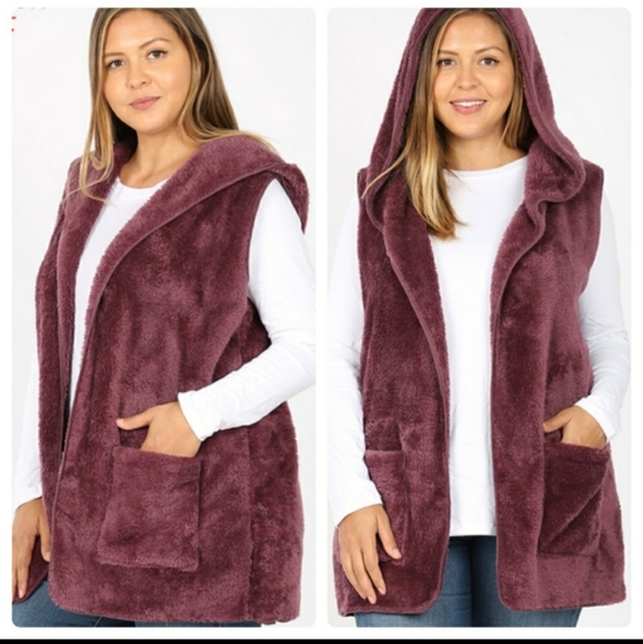Plus Size Faux Fur Hooded Vest - Picture 2 of 5